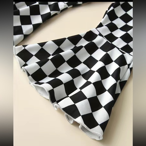 Adorable spooky season outfit! 👻 - Picture 6 of 6